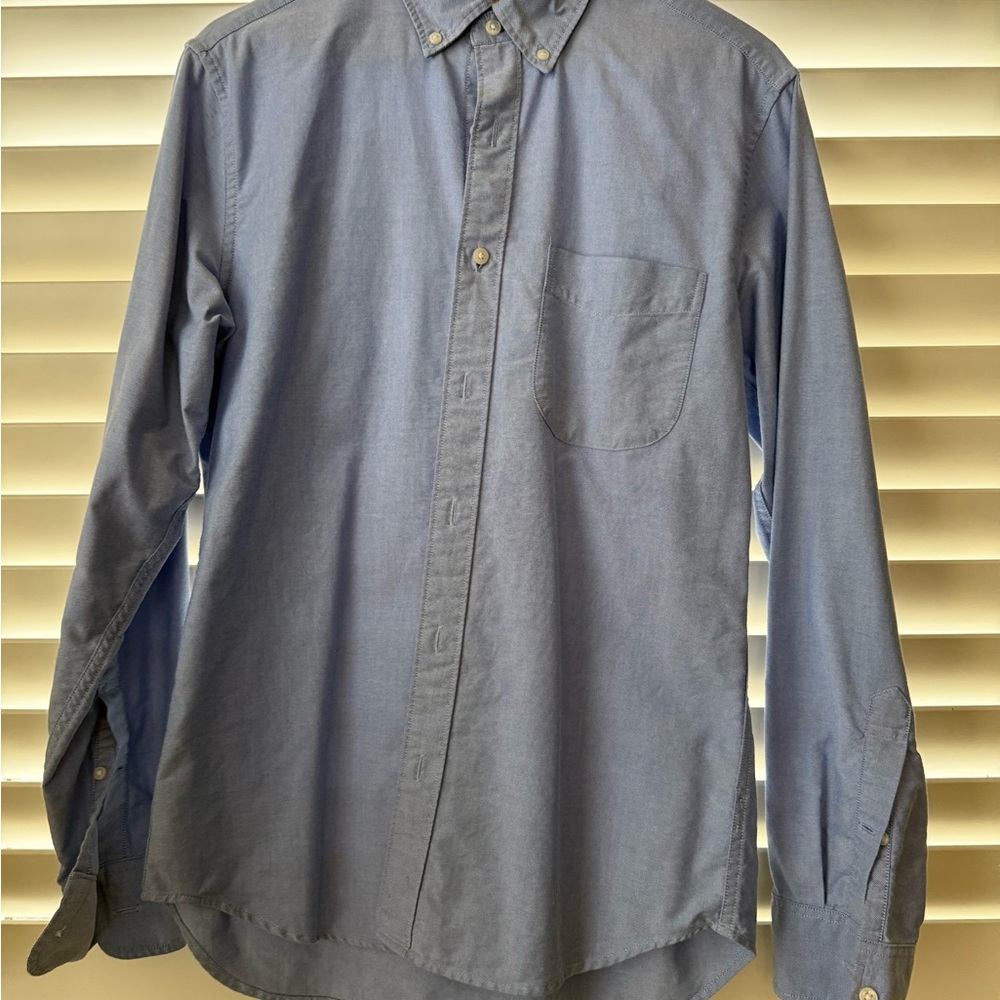 Men's Blue Button-Down Slim Un-tucked Oxford Shirt